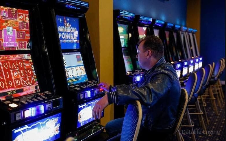 В какое онлайн казино играть в Феодосии